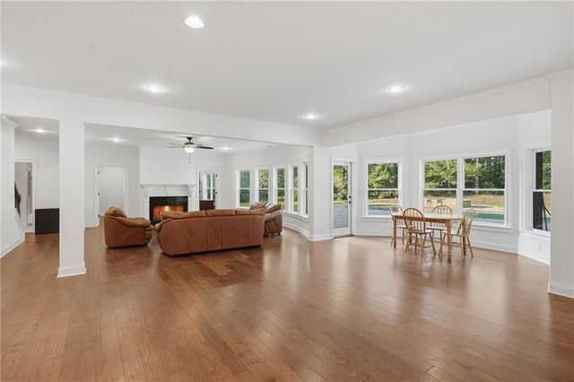 4050 Oak Forest Circle, Marietta, GA 30062