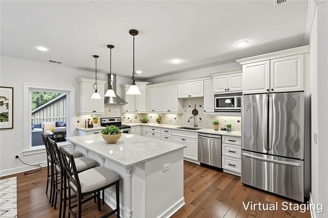 4050 Oak Forest Circle, Marietta, GA 30062
