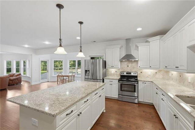 4050 Oak Forest Circle, Marietta, GA 30062