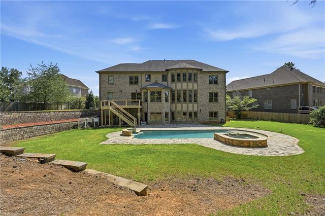 4050 Oak Forest Circle, Marietta, GA 30062