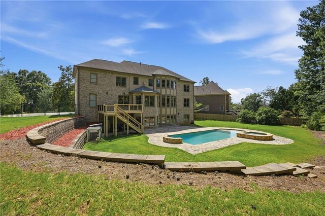 4050 Oak Forest Circle, Marietta, GA 30062