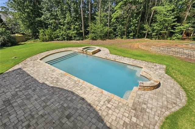 4050 Oak Forest Circle, Marietta, GA 30062