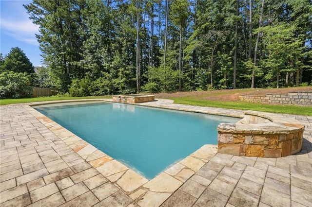 4050 Oak Forest Circle, Marietta, GA 30062