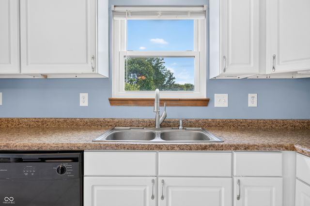 6122 Carrie Place, Indianapolis, IN 46237