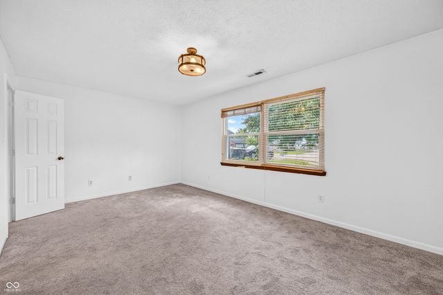 6122 Carrie Place, Indianapolis, IN 46237