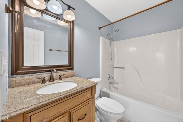 6122 Carrie Place, Indianapolis, IN 46237