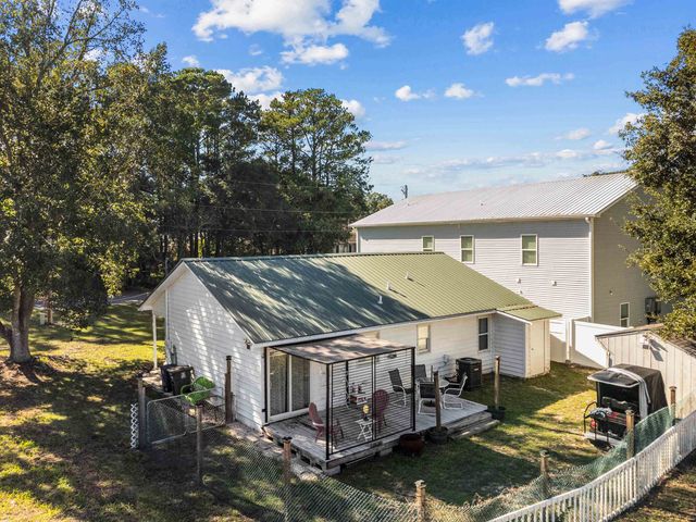 1020 Hunter Ave., North Myrtle Beach, SC 29582