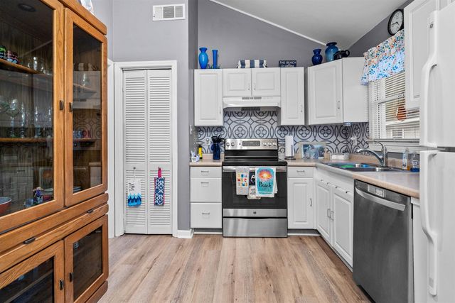 1020 Hunter Ave., North Myrtle Beach, SC 29582