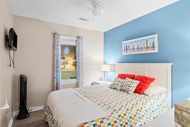 1020 Hunter Ave., North Myrtle Beach, SC 29582