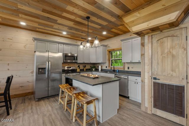 3150 Lexy Lane, Sevierville, TN 37862