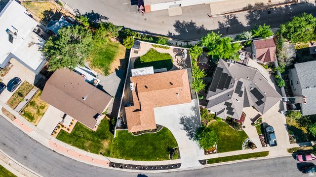 2353 E CINNABAR LN, Cottonwood Heights, UT 84121