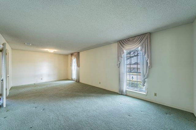 2904 Lakewood Drive, Denton, TX 76207