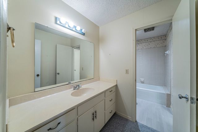 2904 Lakewood Drive, Denton, TX 76207