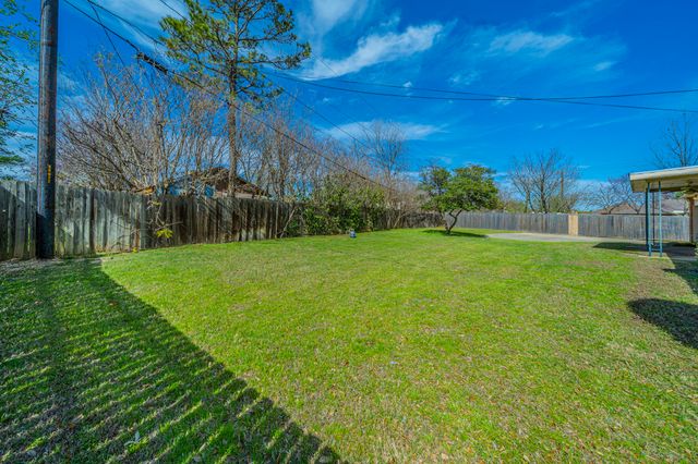 2904 Lakewood Drive, Denton, TX 76207