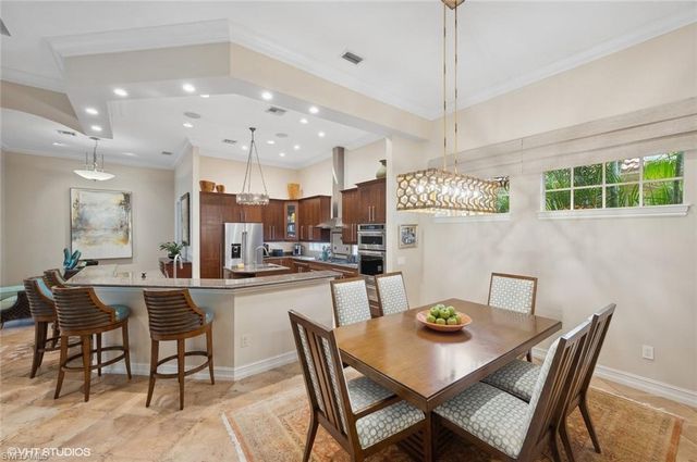 4908 Rustic Oaks CIR, Naples, FL 34105