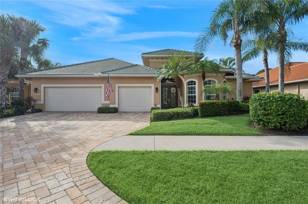 4908 Rustic Oaks CIR, Naples, FL 34105
