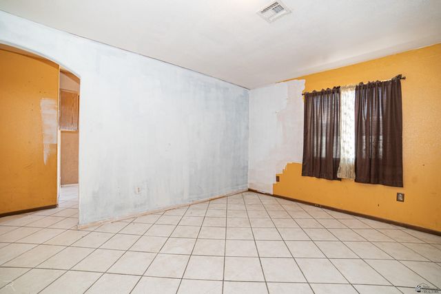 1432 N Montes Ave, San Luis, AZ 85336