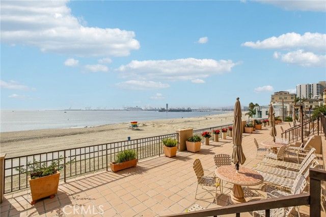 1750 E Ocean 102, Long Beach, CA 90802