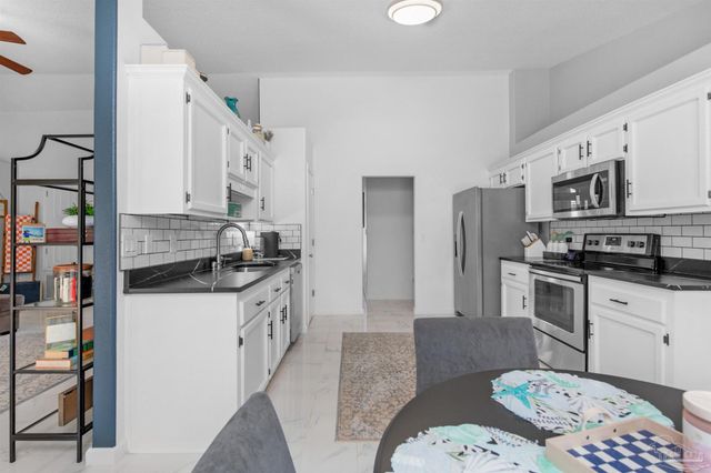 2442 Raider Ln, Navarre, FL 32566