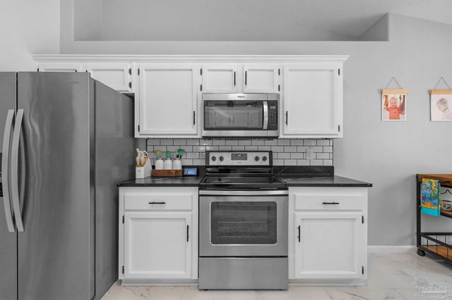 2442 Raider Ln, Navarre, FL 32566