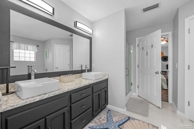 2442 Raider Ln, Navarre, FL 32566