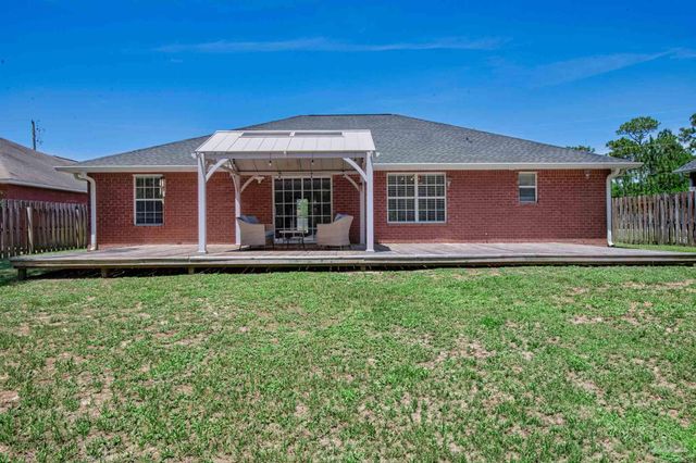 2442 Raider Ln, Navarre, FL 32566