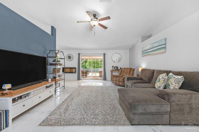 2442 Raider Ln, Navarre, FL 32566