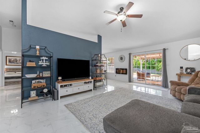 2442 Raider Ln, Navarre, FL 32566