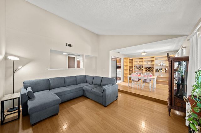 5700 Nonnie Ave, Sacramento, CA 95841