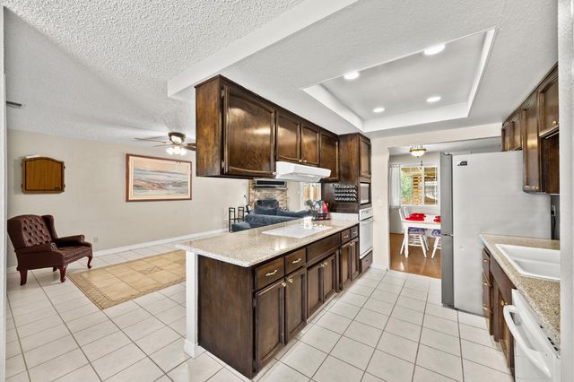 5700 Nonnie Ave, Sacramento, CA 95841