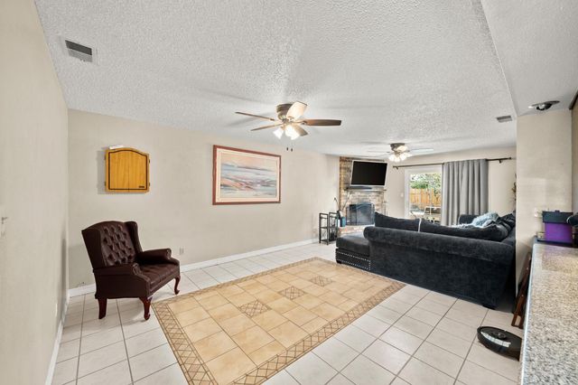 5700 Nonnie Ave, Sacramento, CA 95841