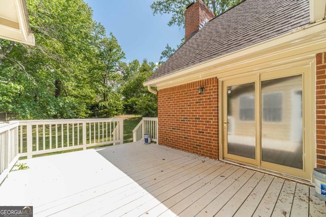 5060 Hodgkins Place SW, Lilburn, GA 30047