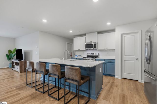 1719 Southwold Lane, Boiling Springs, SC 29316