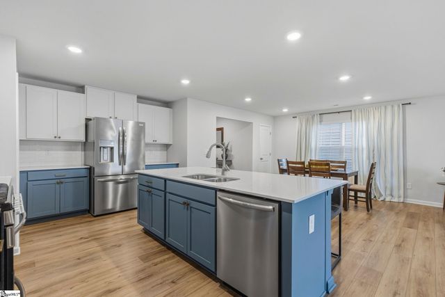 1719 Southwold Lane, Boiling Springs, SC 29316