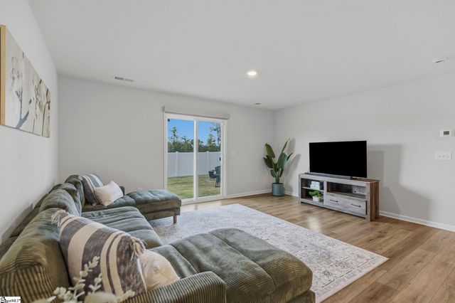 1719 Southwold Lane, Boiling Springs, SC 29316