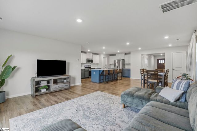 1719 Southwold Lane, Boiling Springs, SC 29316