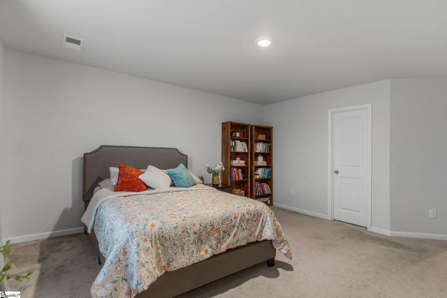 1719 Southwold Lane, Boiling Springs, SC 29316