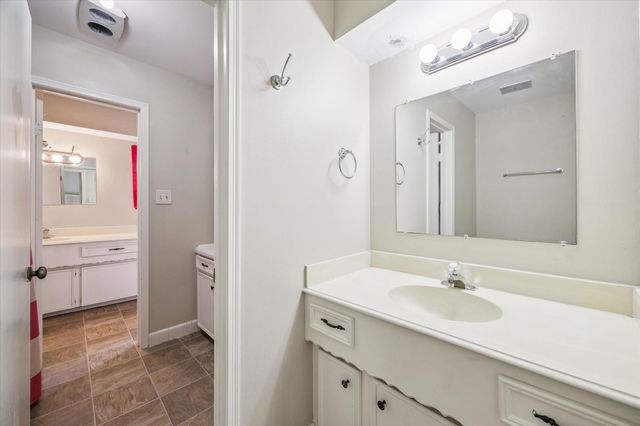 1119 Manatee Lane, Houston, TX 77090