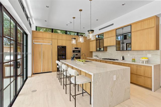 525 NE 101 St, Miami Shores, FL 33138