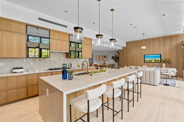 525 NE 101 St, Miami Shores, FL 33138