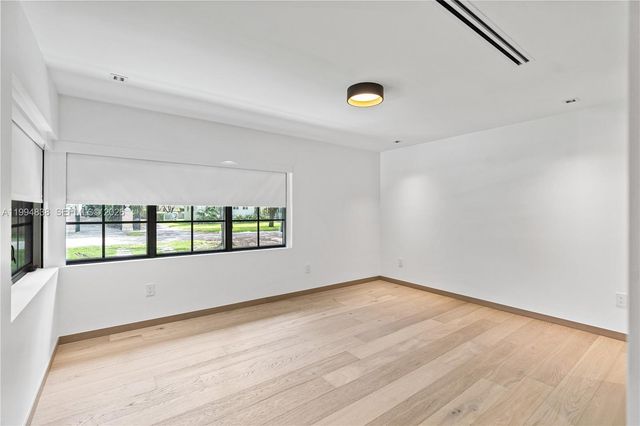 525 NE 101 St, Miami Shores, FL 33138