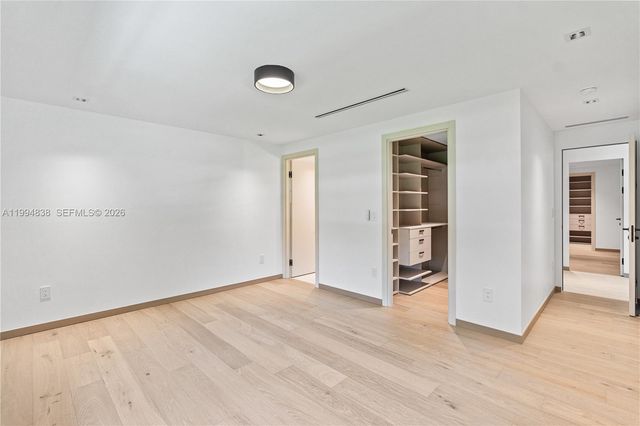 525 NE 101 St, Miami Shores, FL 33138