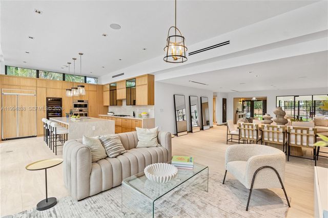 525 NE 101 St, Miami Shores, FL 33138