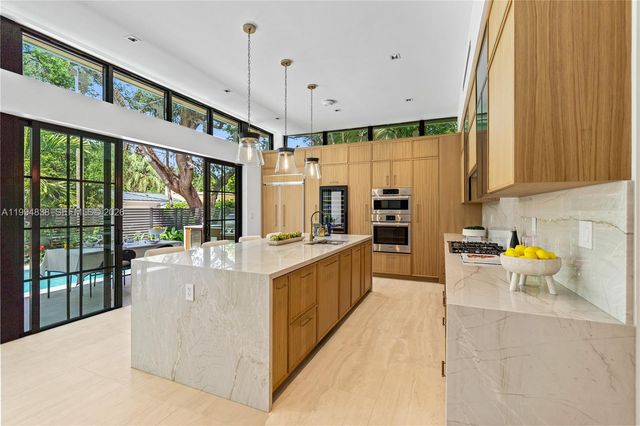 525 NE 101 St, Miami Shores, FL 33138