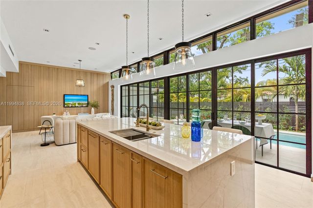 525 NE 101 St, Miami Shores, FL 33138