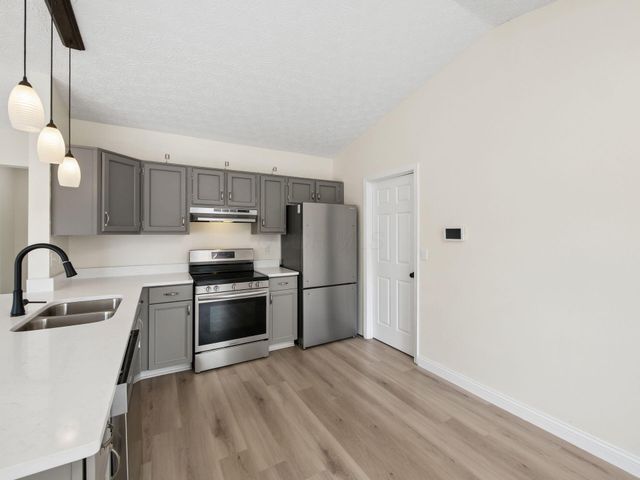 1726 Weather Stone Lane, Columbus, OH 43235