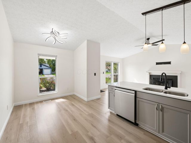 1726 Weather Stone Lane, Columbus, OH 43235