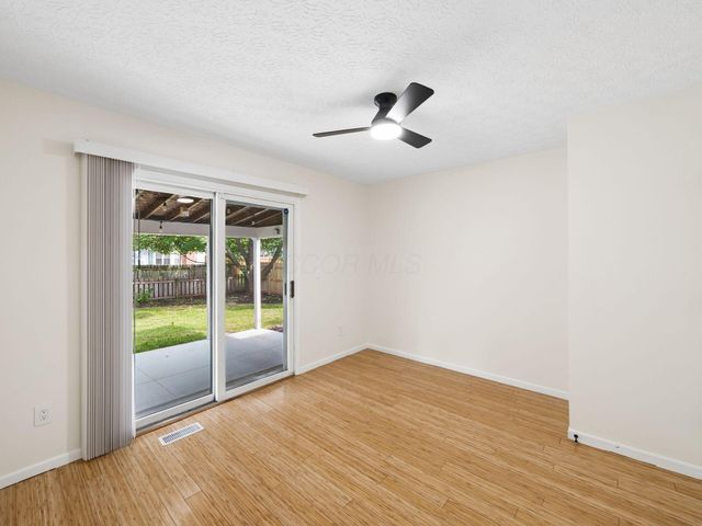 1726 Weather Stone Lane, Columbus, OH 43235