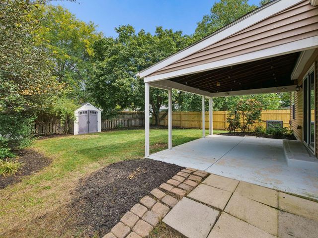 1726 Weather Stone Lane, Columbus, OH 43235