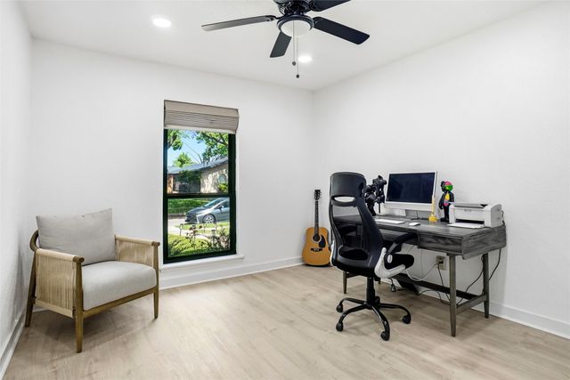 1820 Castille Drive, Carrollton, TX 75007